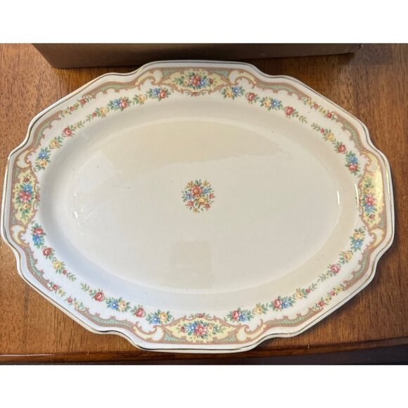 Vintage 1930s Mount Clemens Pottery - Mildred - 13” Serving Platter Light crazi - Picture 1 of 2